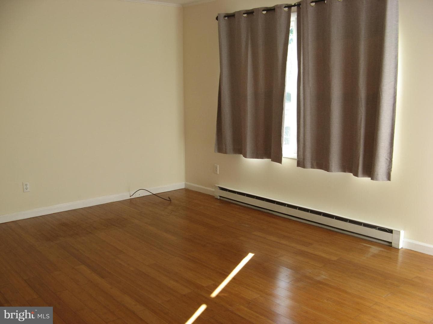 633 Ewell Street photo 11