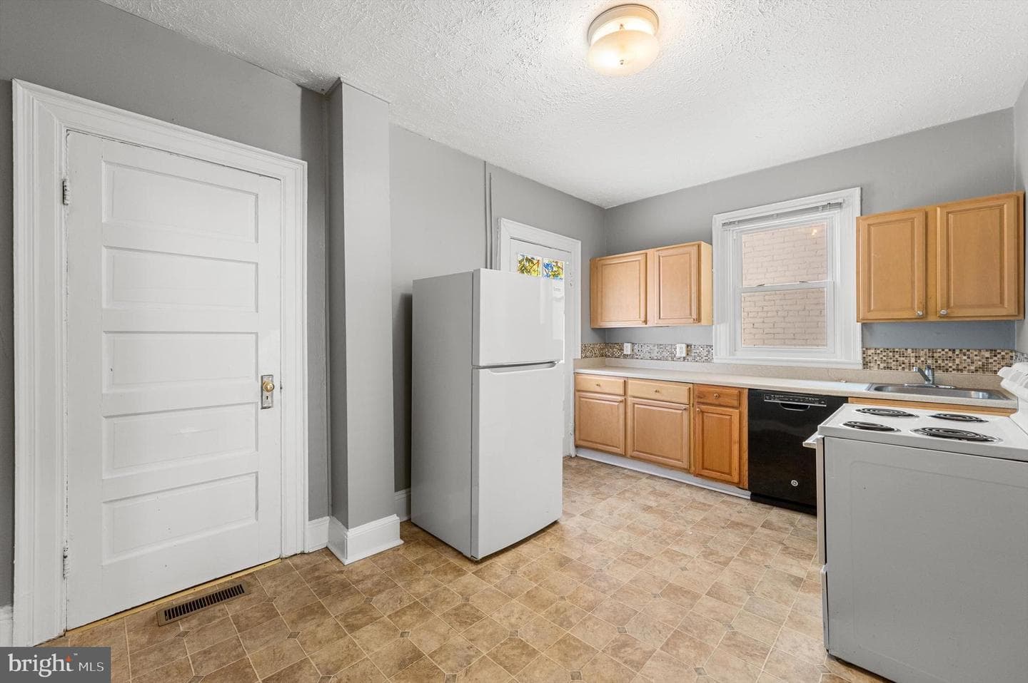 344 National Avenue photo 12