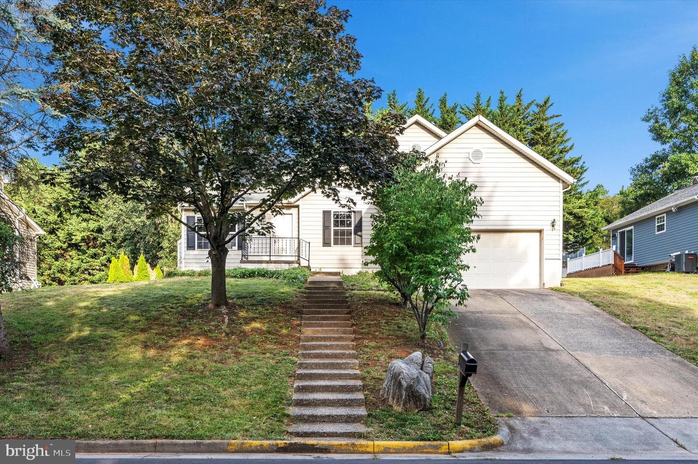 2671 Daniel Terrace photo 1