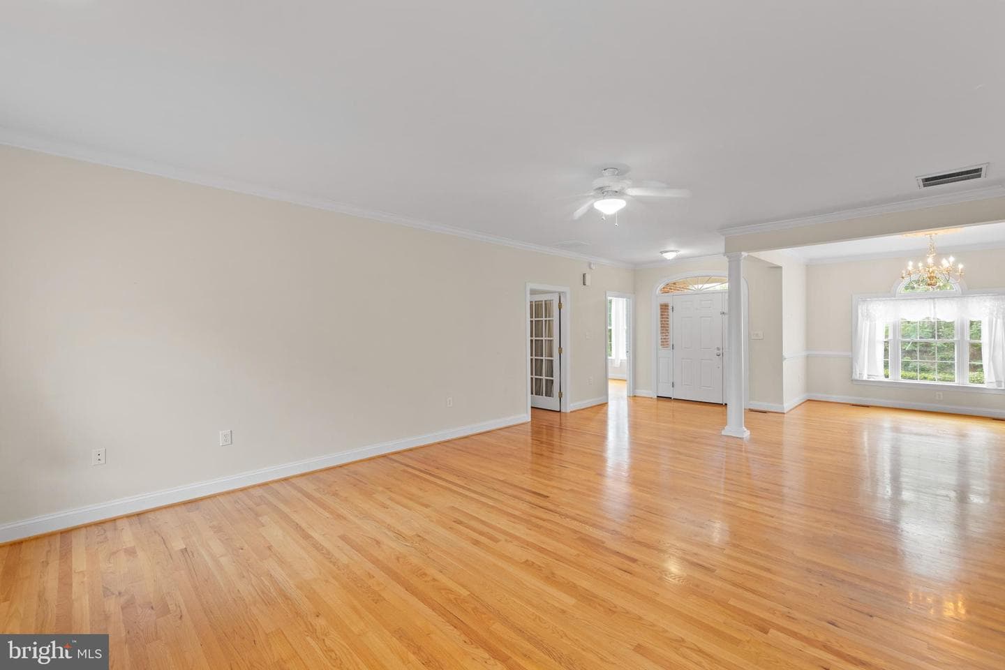 2721 Middle Road photo 10