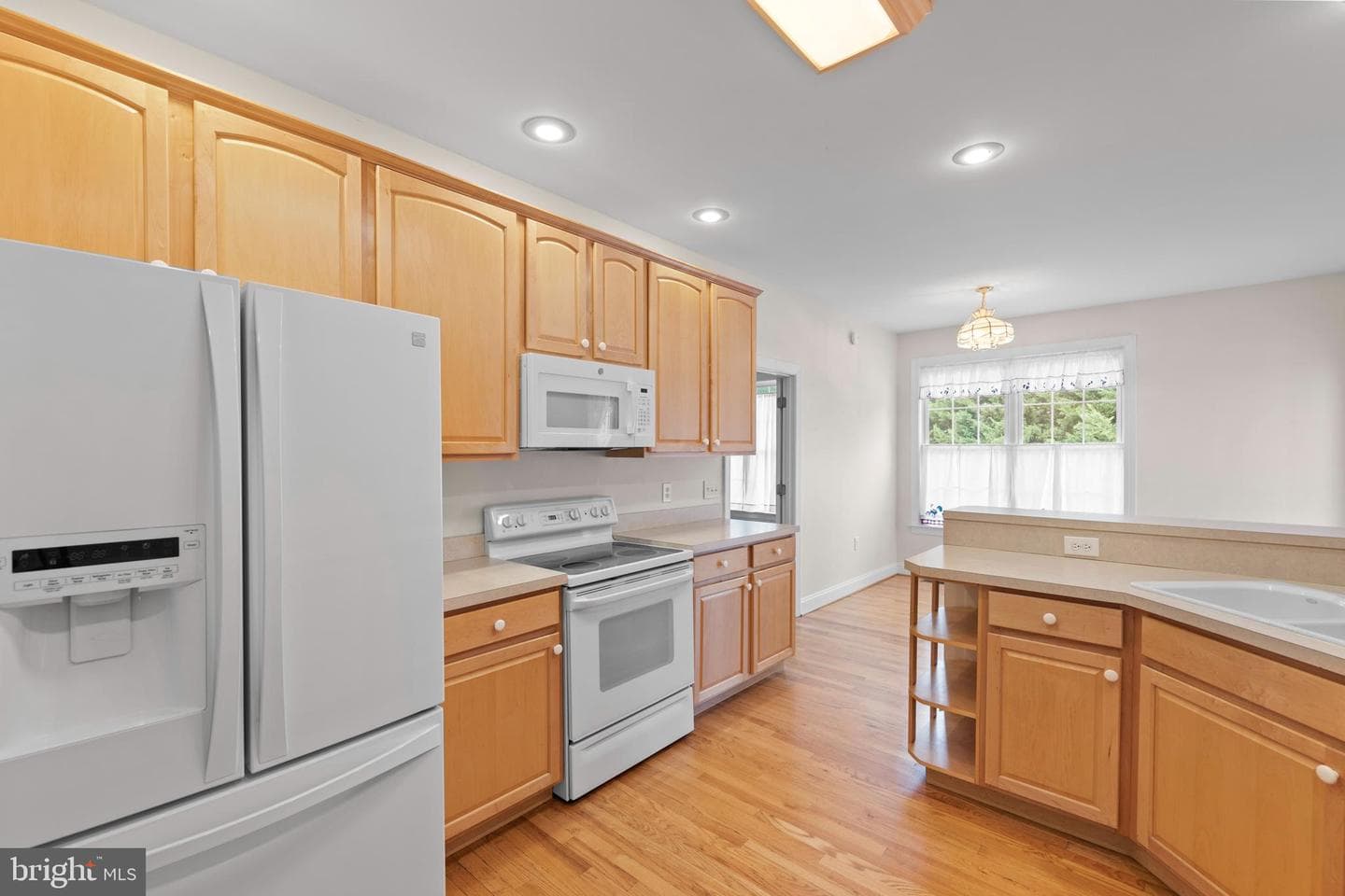 2721 Middle Road photo 17