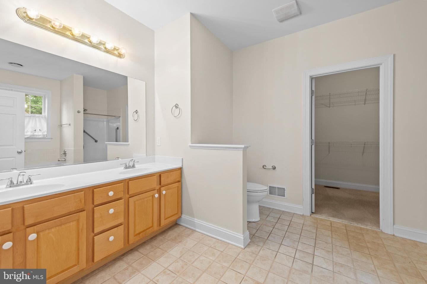 2721 Middle Road photo 24