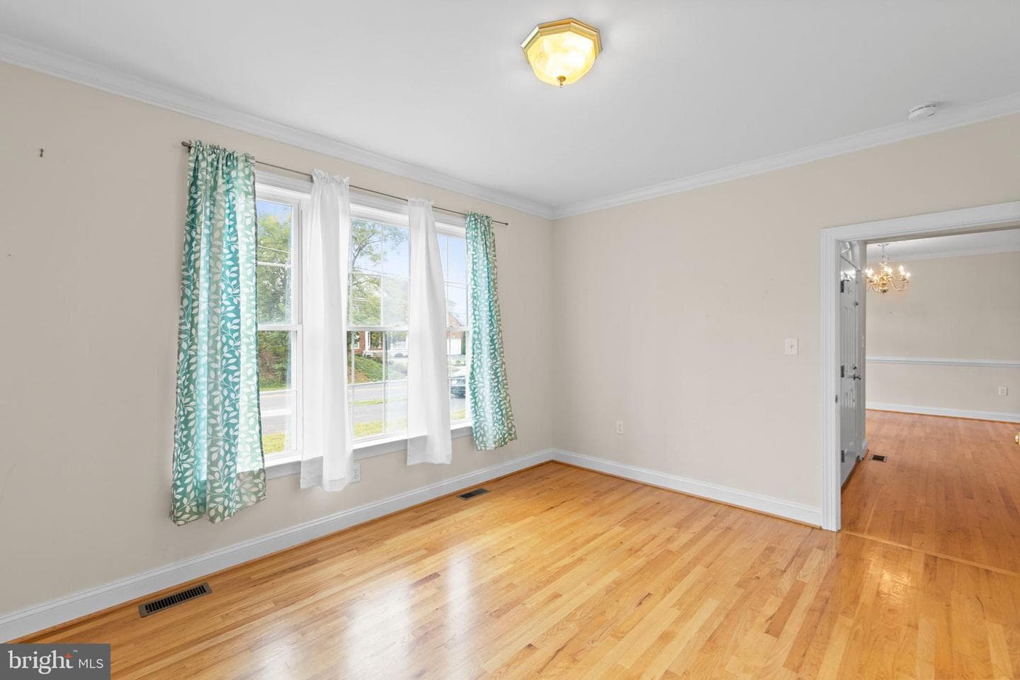 2721 Middle Road photo 27