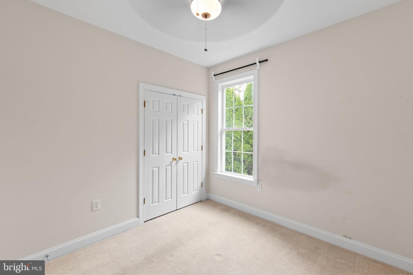 2721 Middle Road photo 31