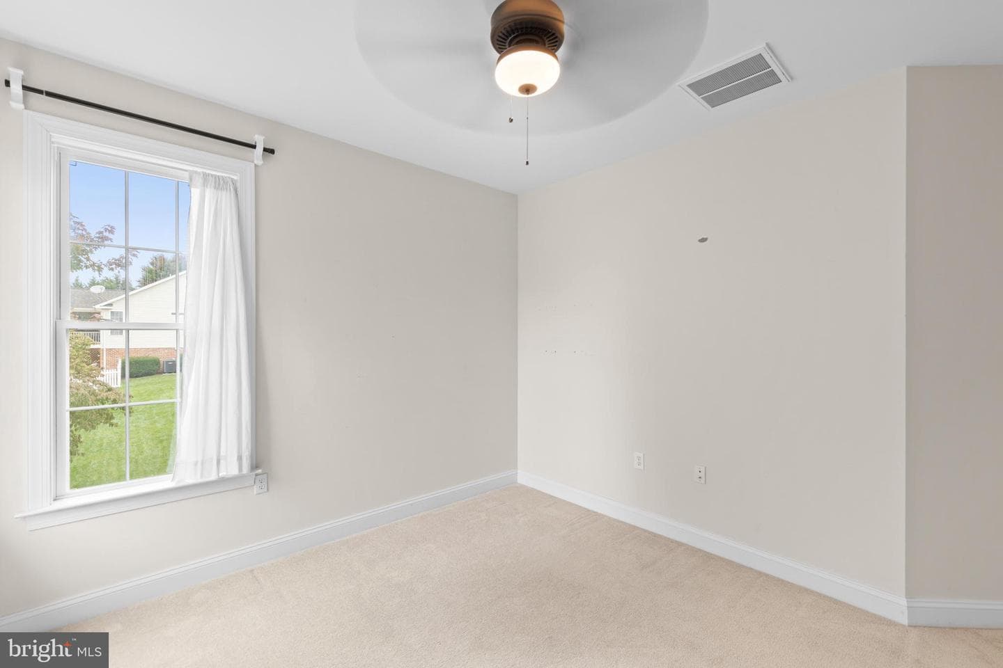 2721 Middle Road photo 33