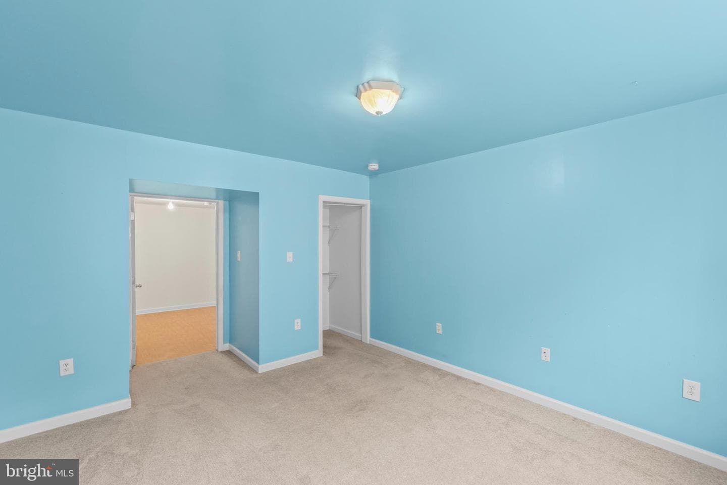 2721 Middle Road photo 41