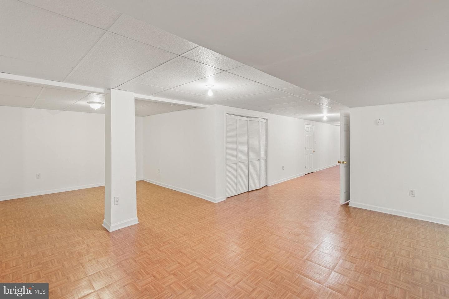2721 Middle Road photo 45