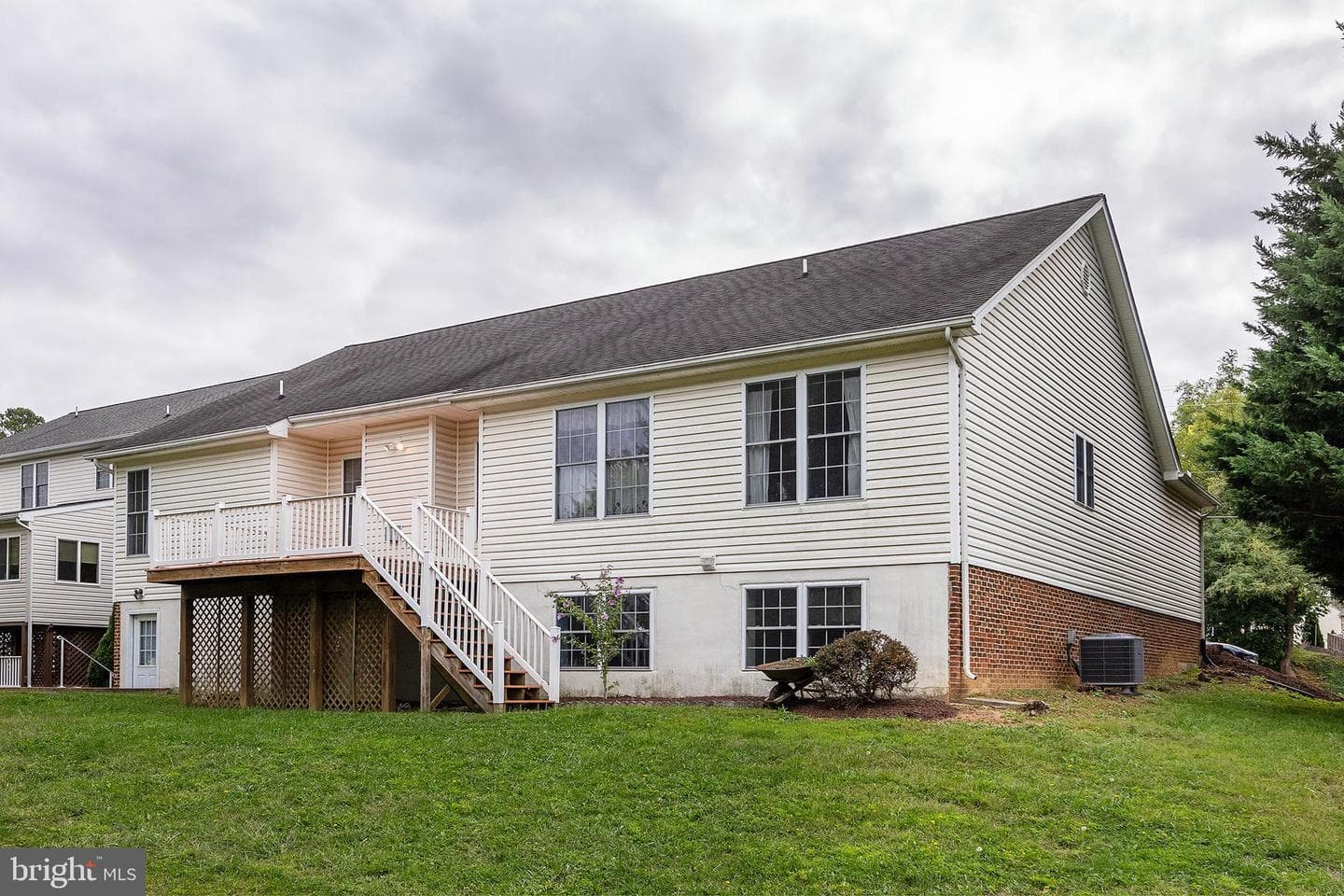 2721 Middle Road photo 55