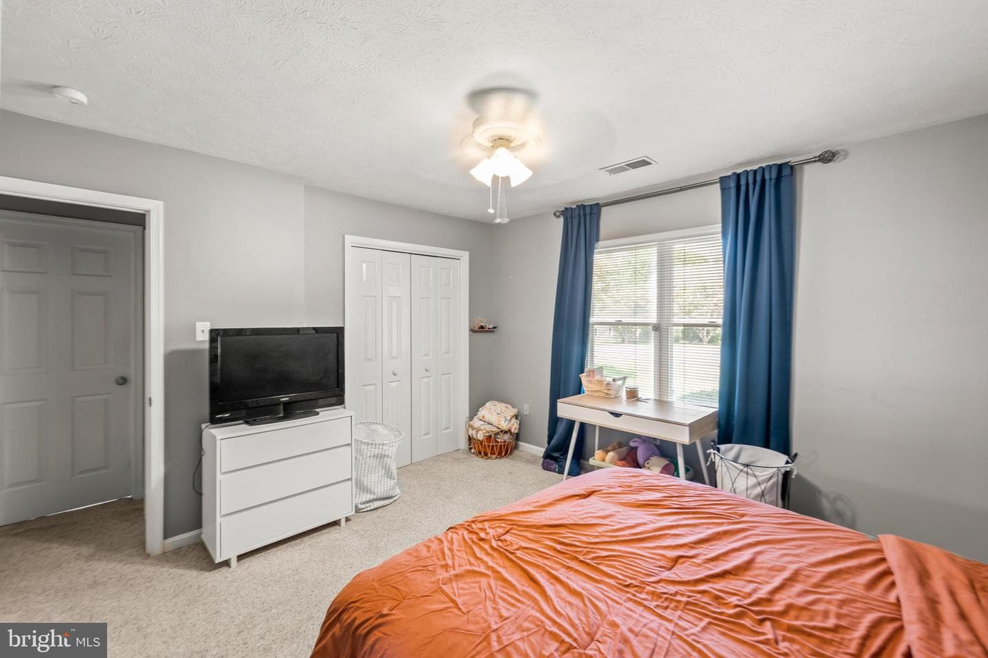 1610 Van Couver Street photo 35