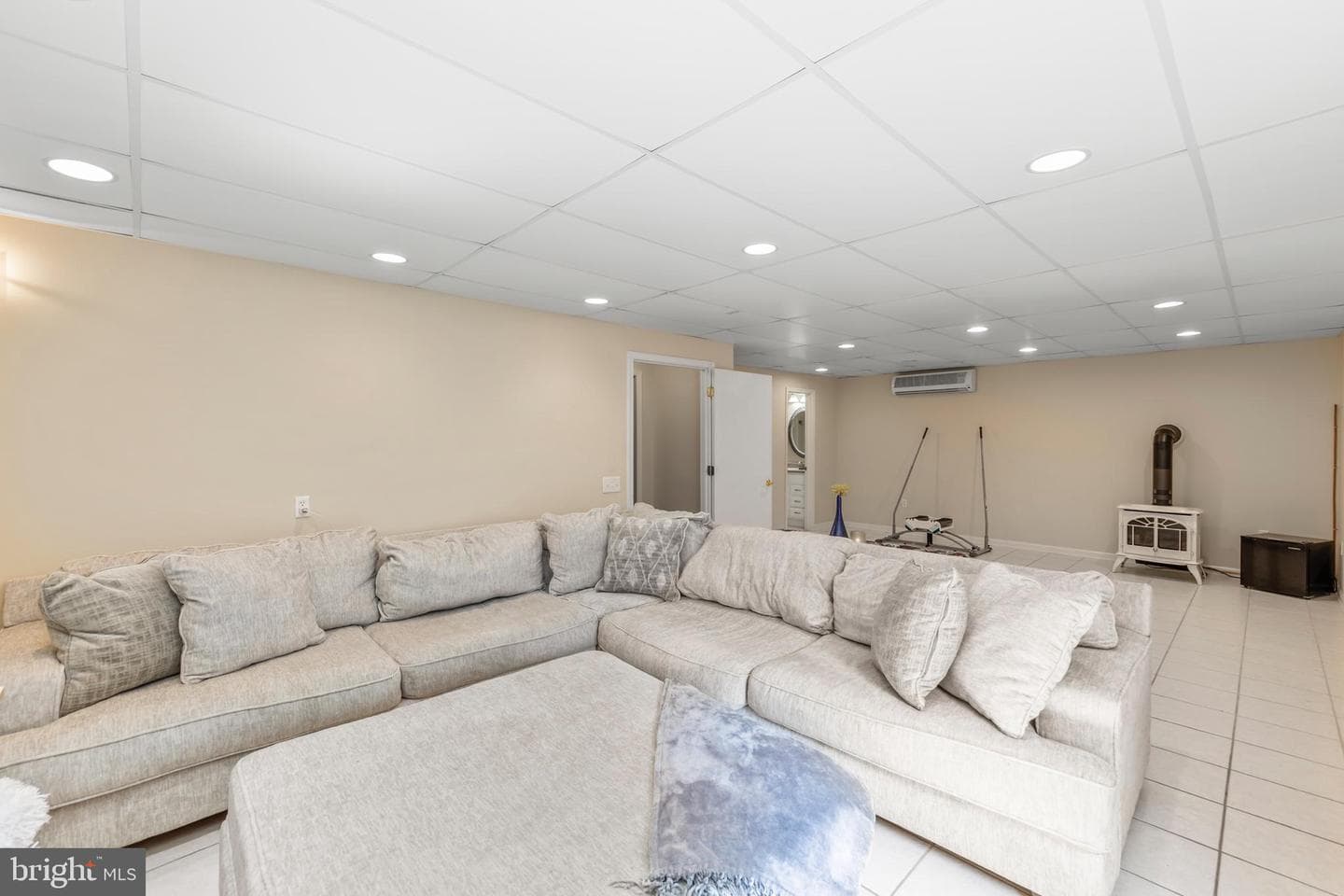 1610 Van Couver Street photo 42