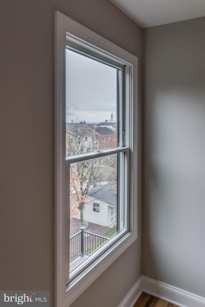 512 Miller Street photo 22