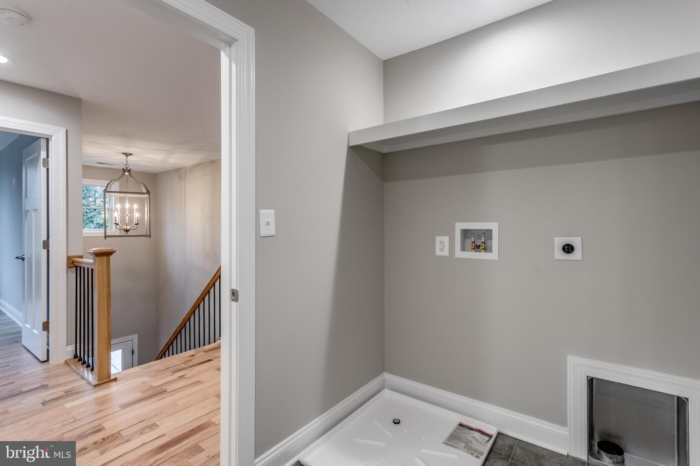 512 Miller Street photo 23
