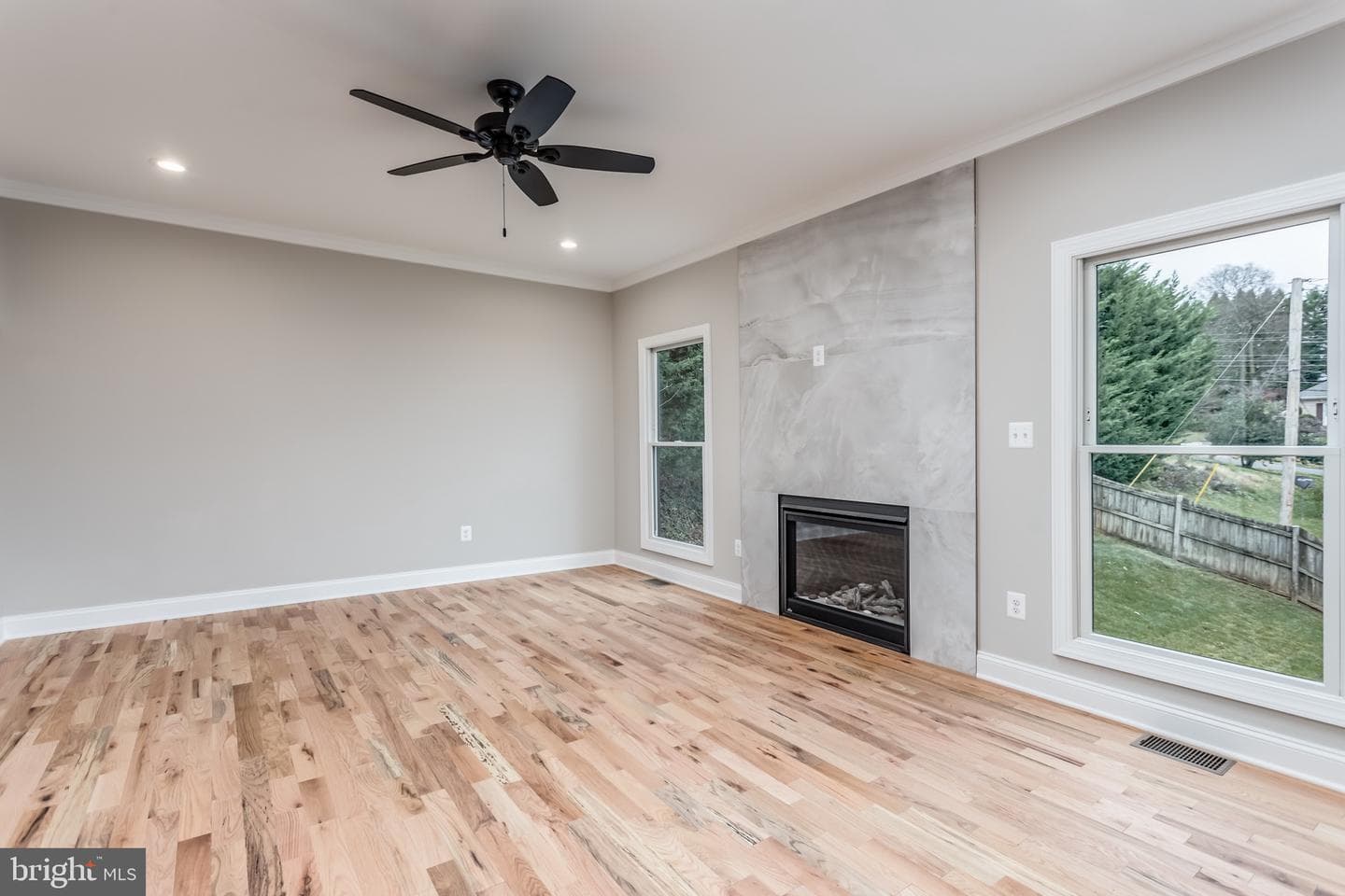 512 Miller Street photo 7
