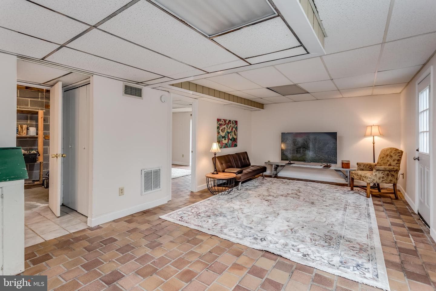 710 Academy Circle photo 18