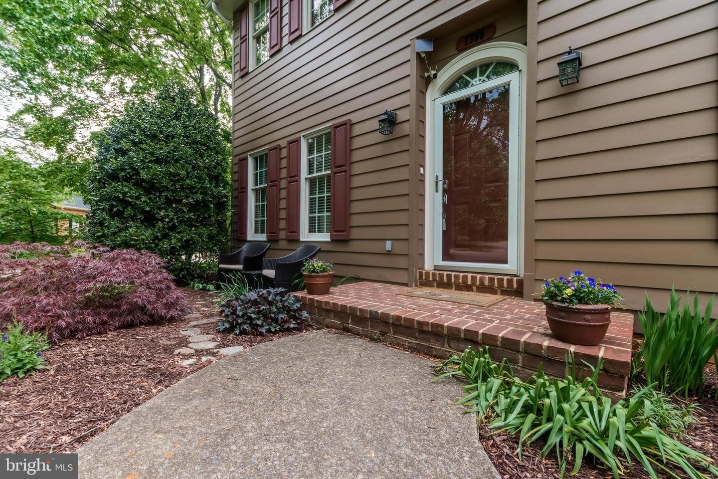 1380 Magruder Court photo 3