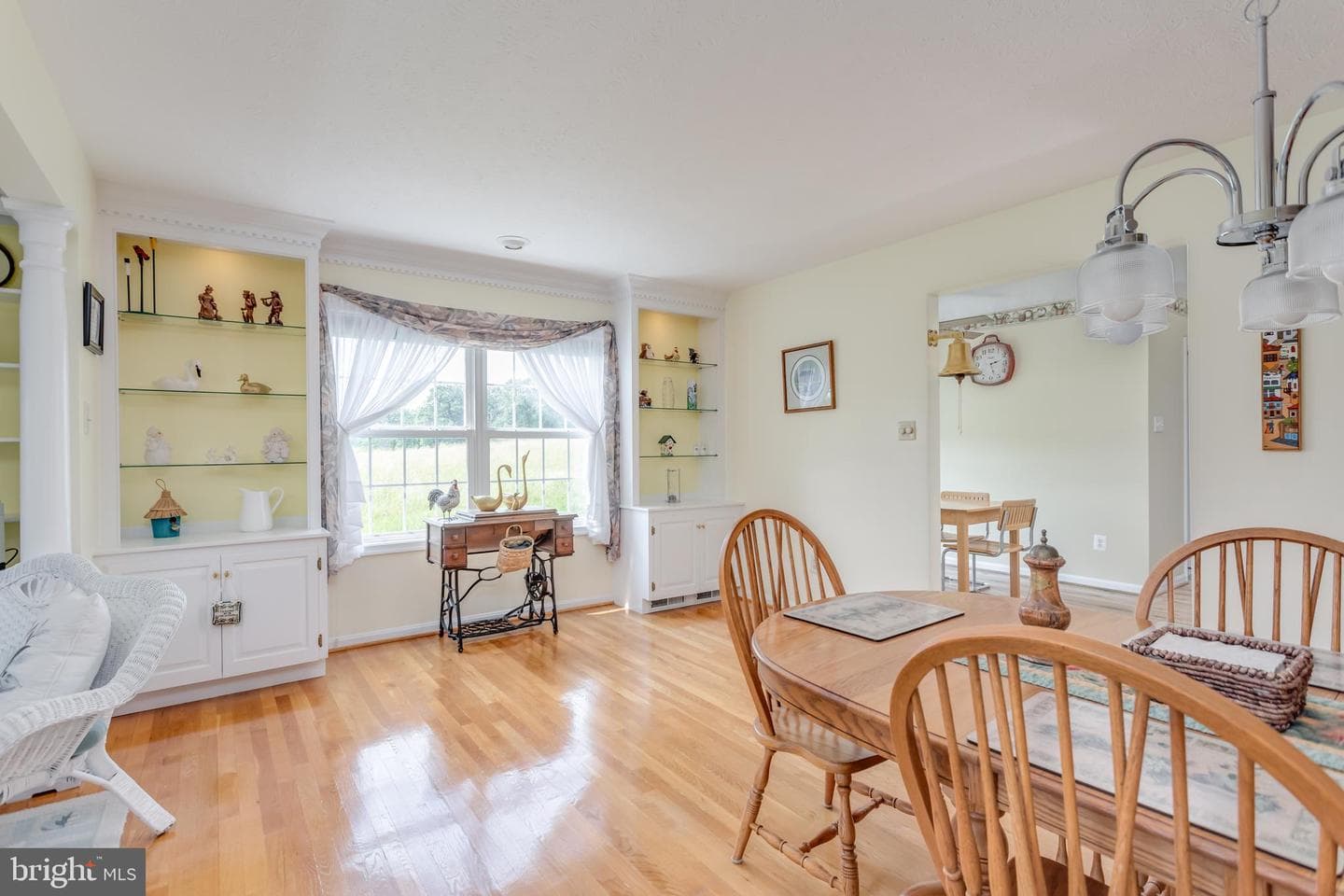 1629 Pondview Drive photo 12