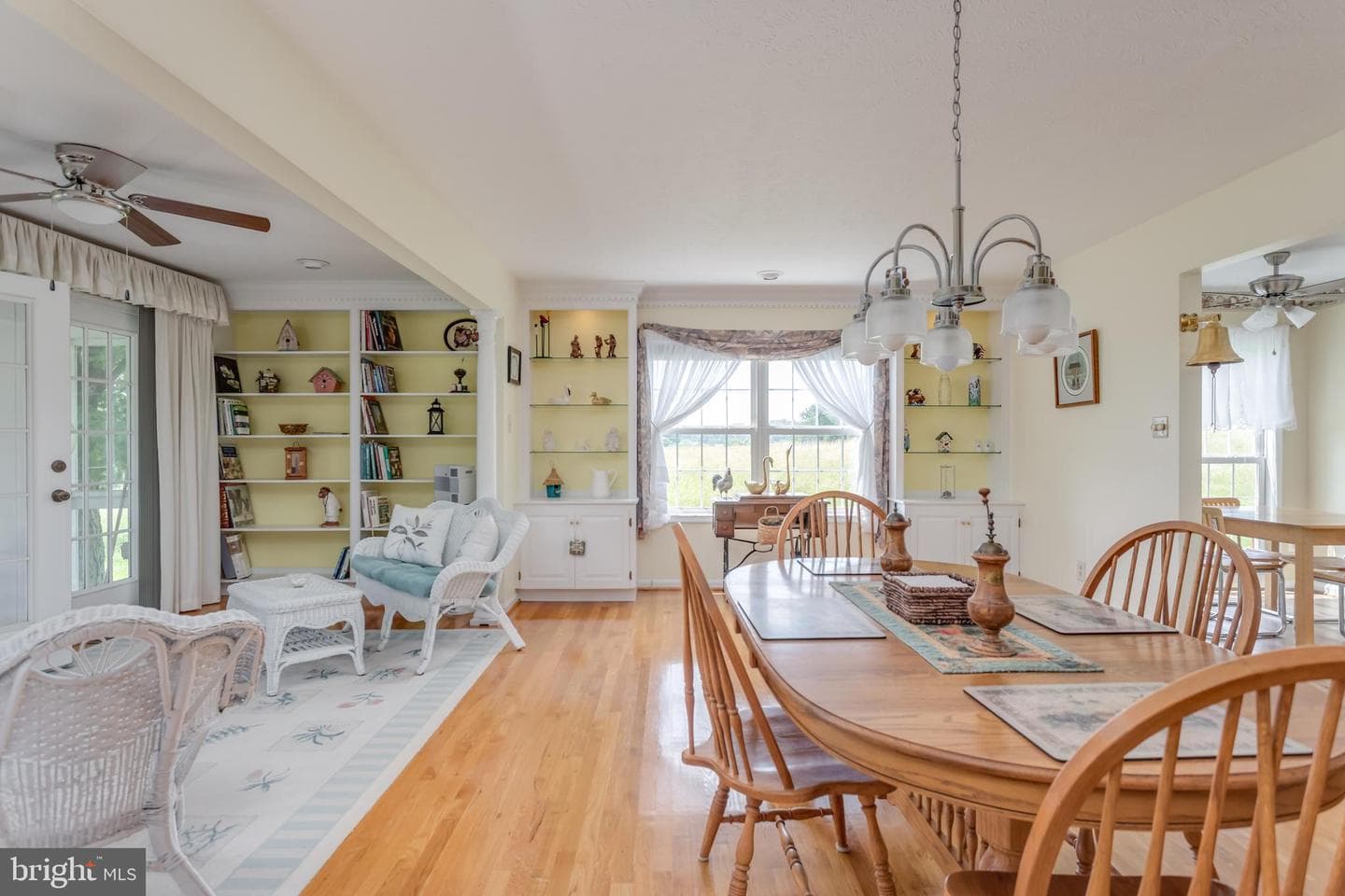 1629 Pondview Drive photo 13