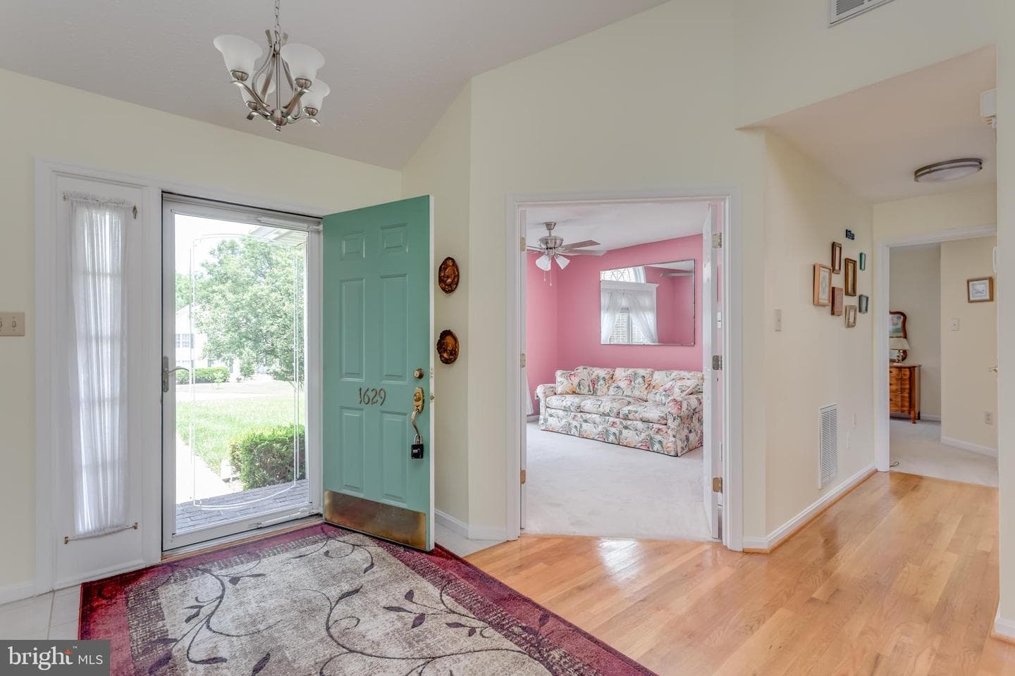 1629 Pondview Drive photo 6