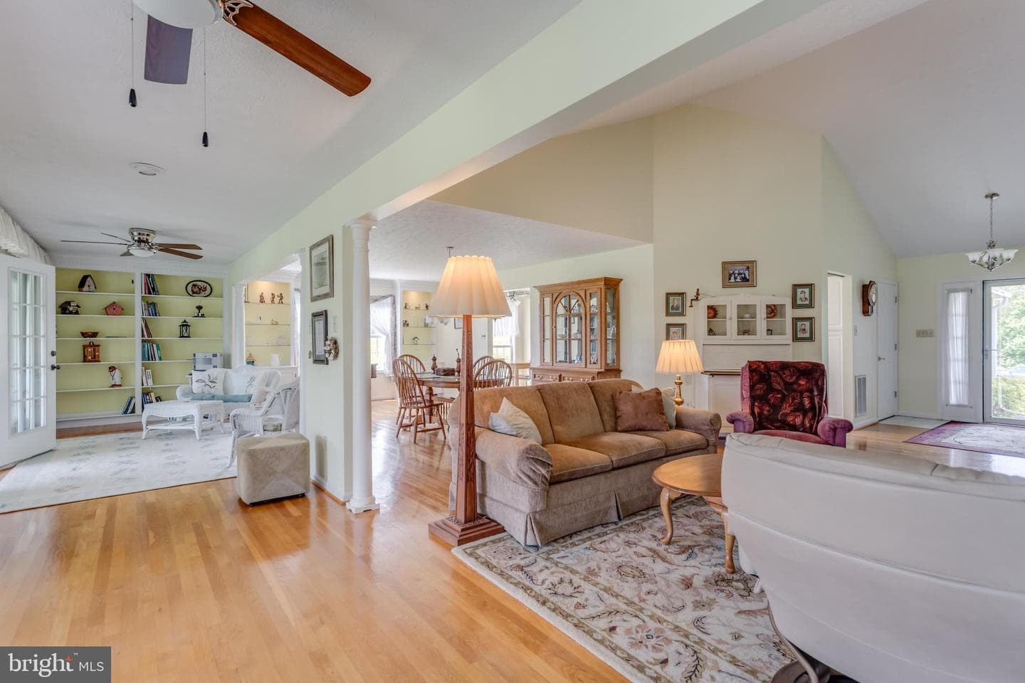 1629 Pondview Drive photo 9