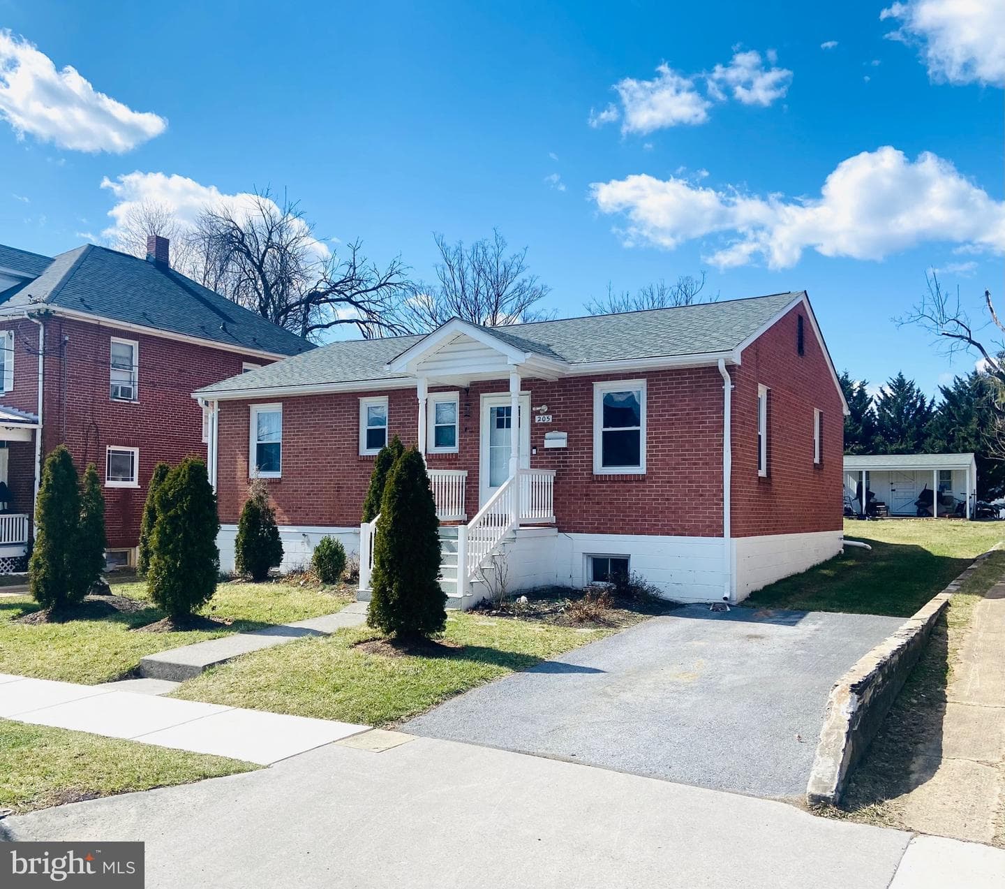 205 Parkway Street photo 3
