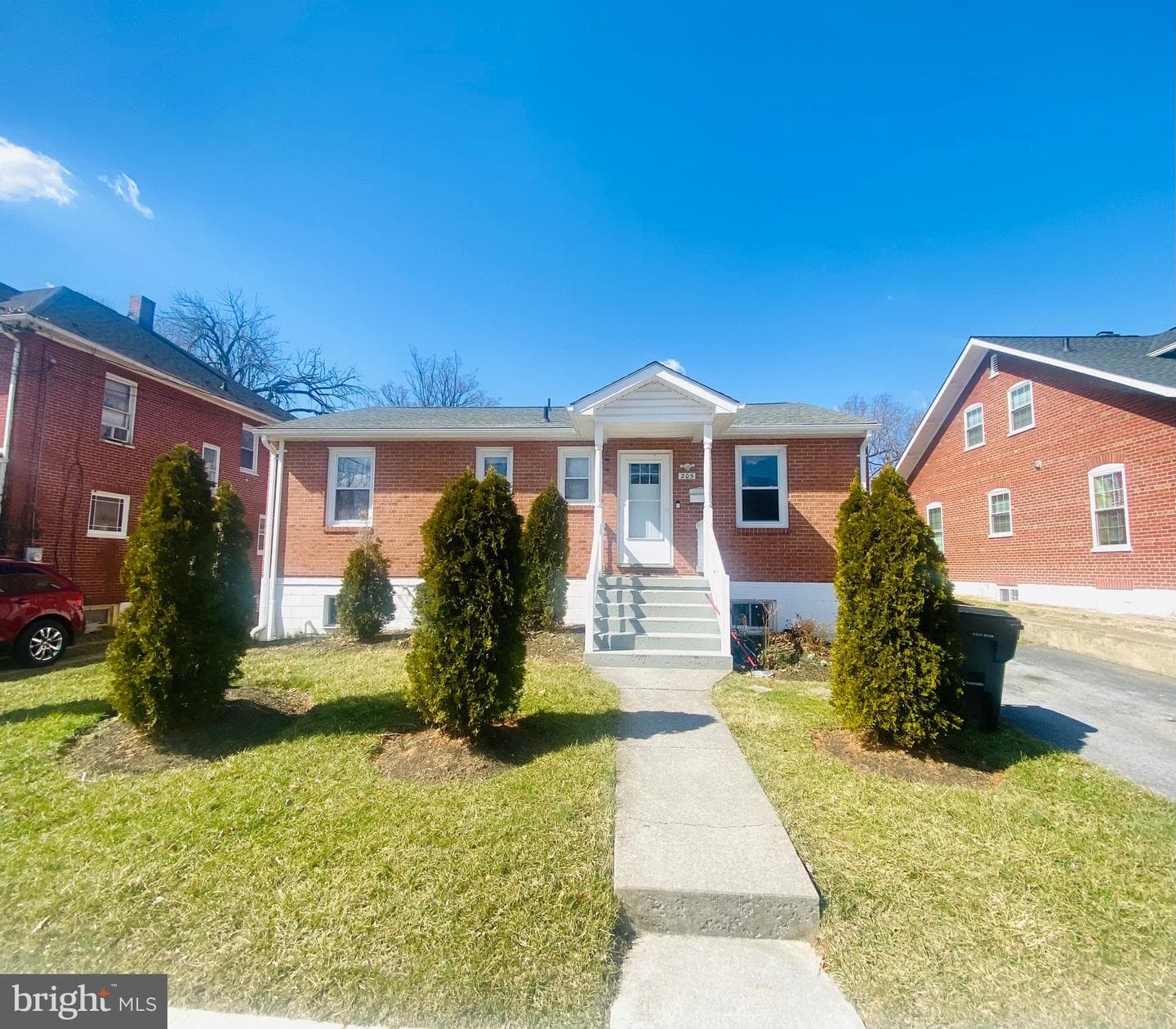 205 Parkway Street photo 43