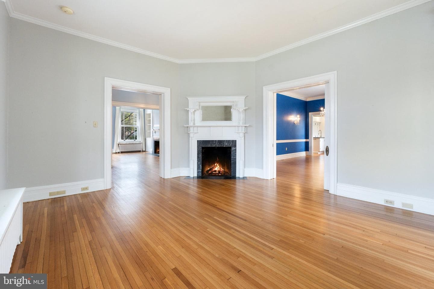 102 S Stewart Street photo 11