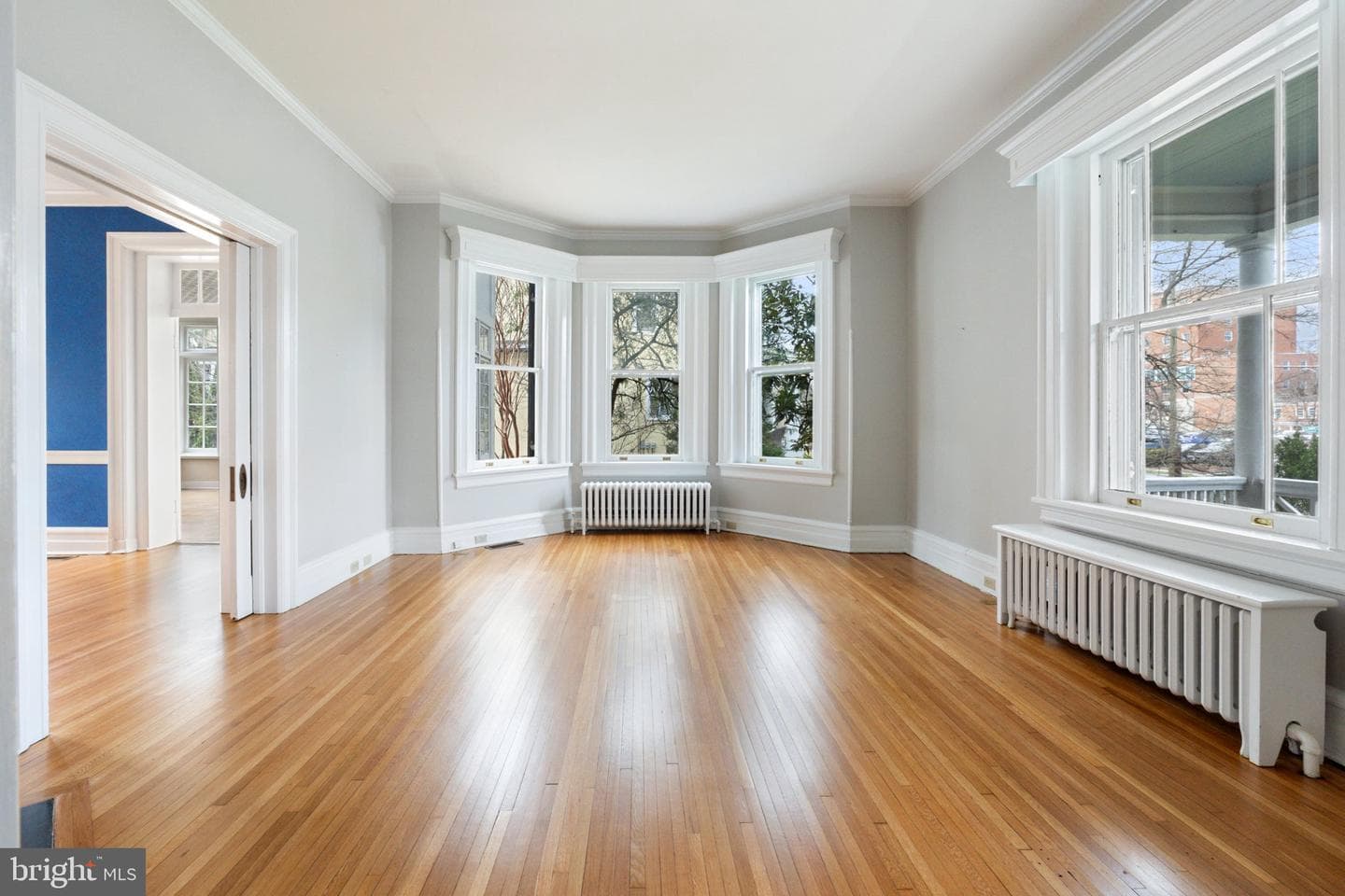 102 S Stewart Street photo 12