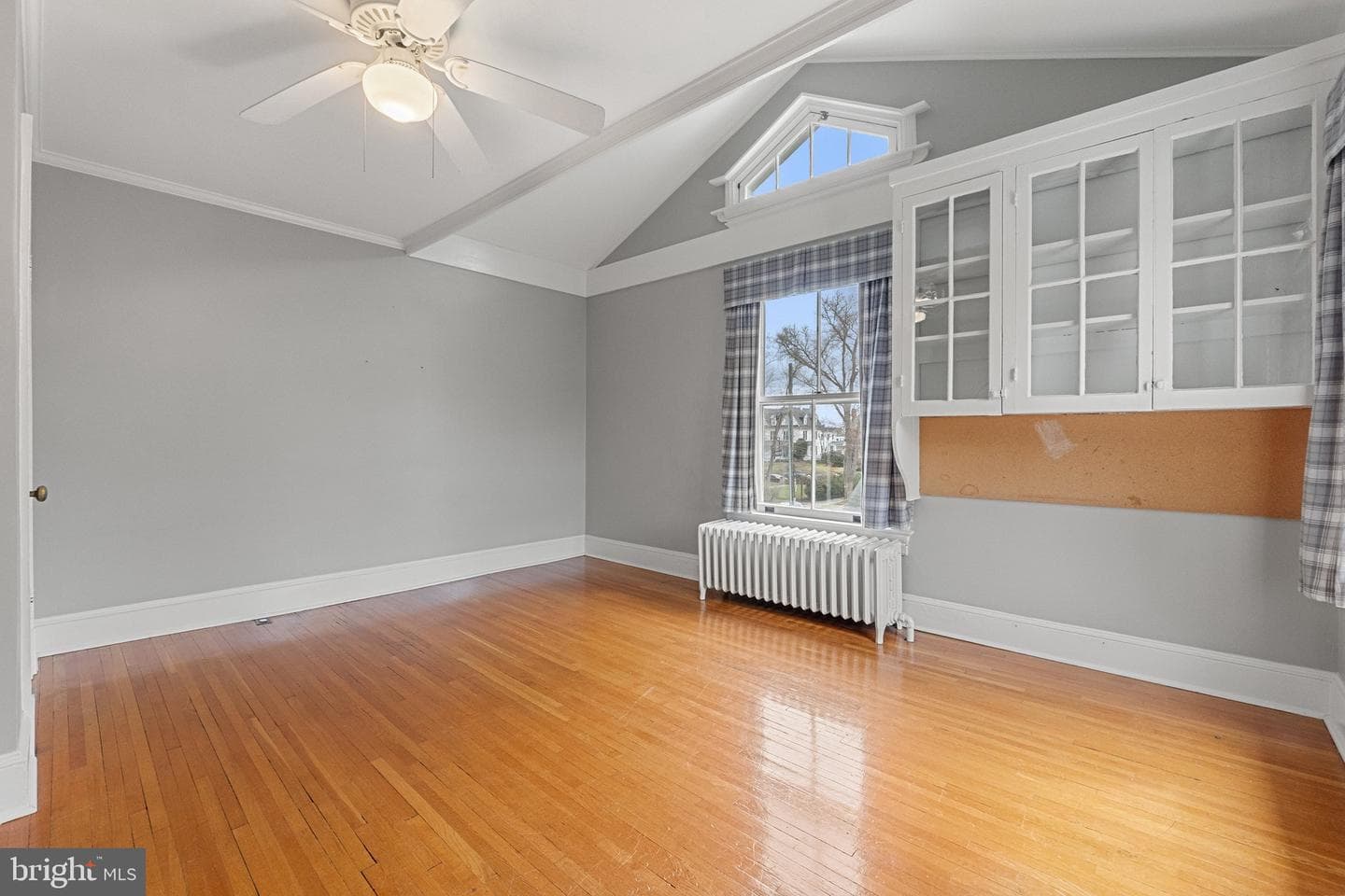 102 S Stewart Street photo 55