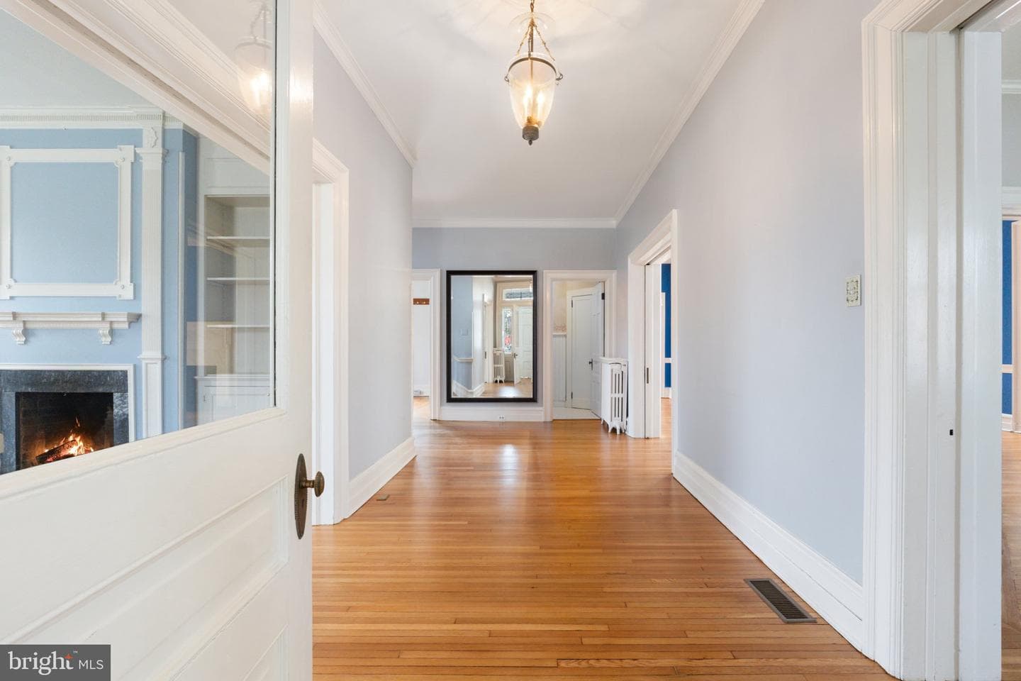 102 S Stewart Street photo 6