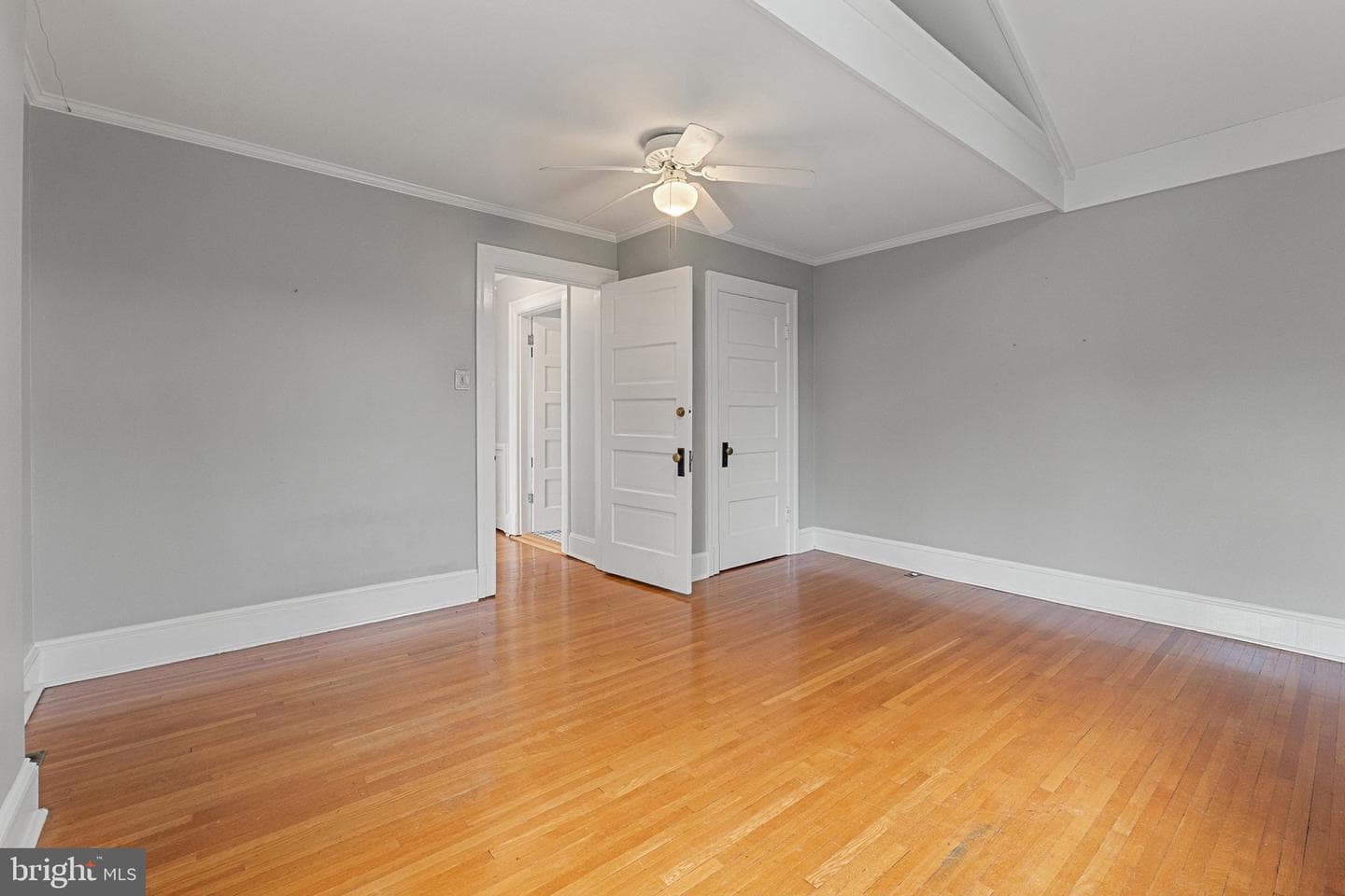 102 S Stewart Street photo 66