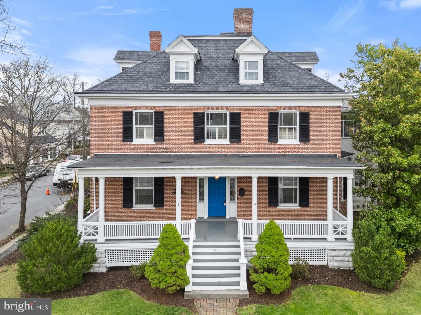 102 S Stewart Street photo 80