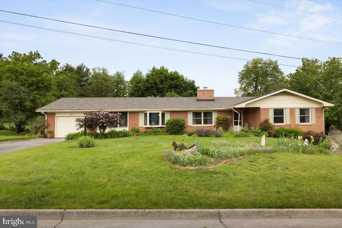 331 Ridge Avenue photo 1