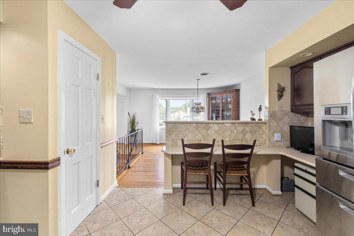331 Ridge Avenue photo 12