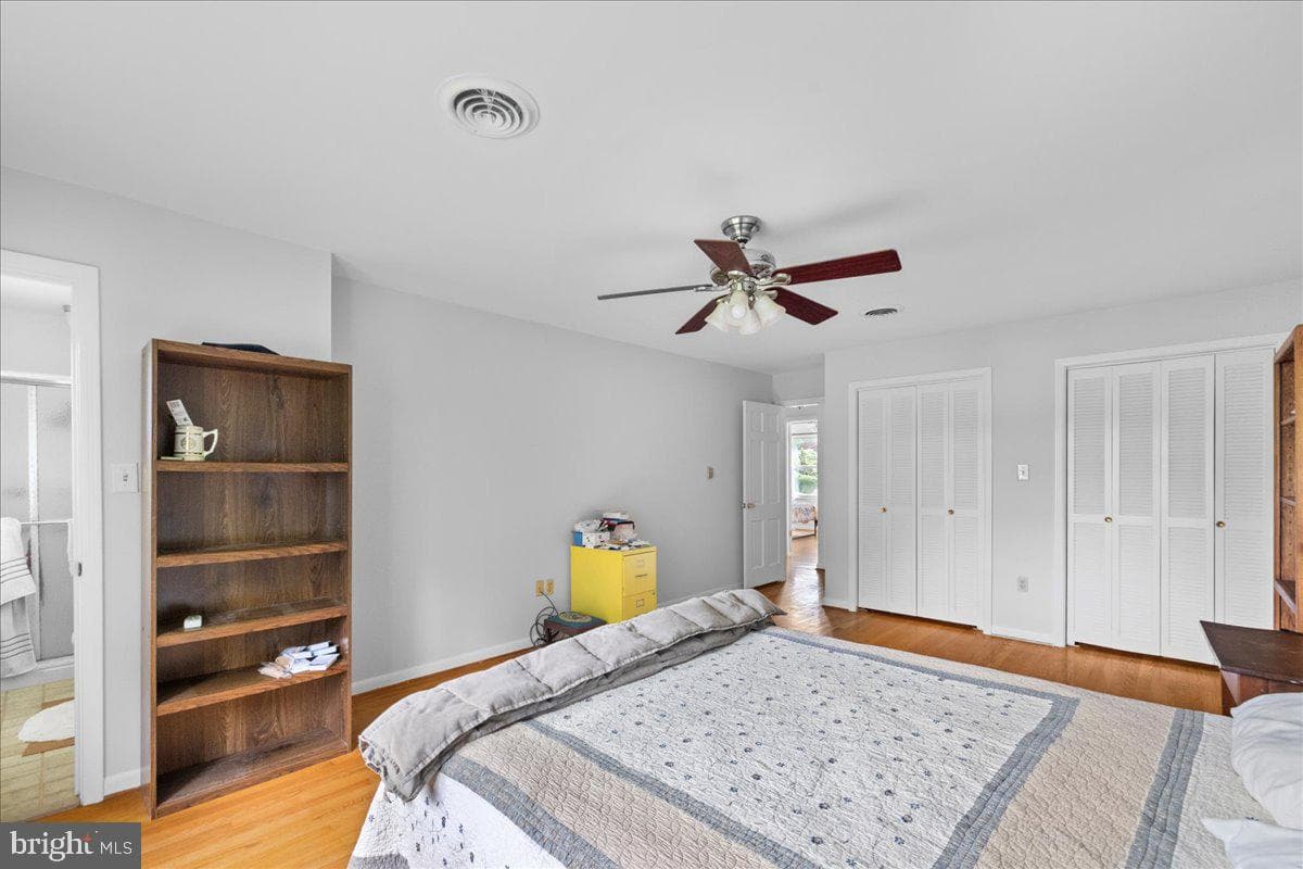 331 Ridge Avenue photo 16