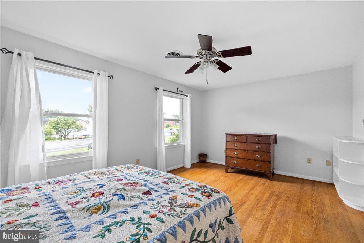 331 Ridge Avenue photo 19