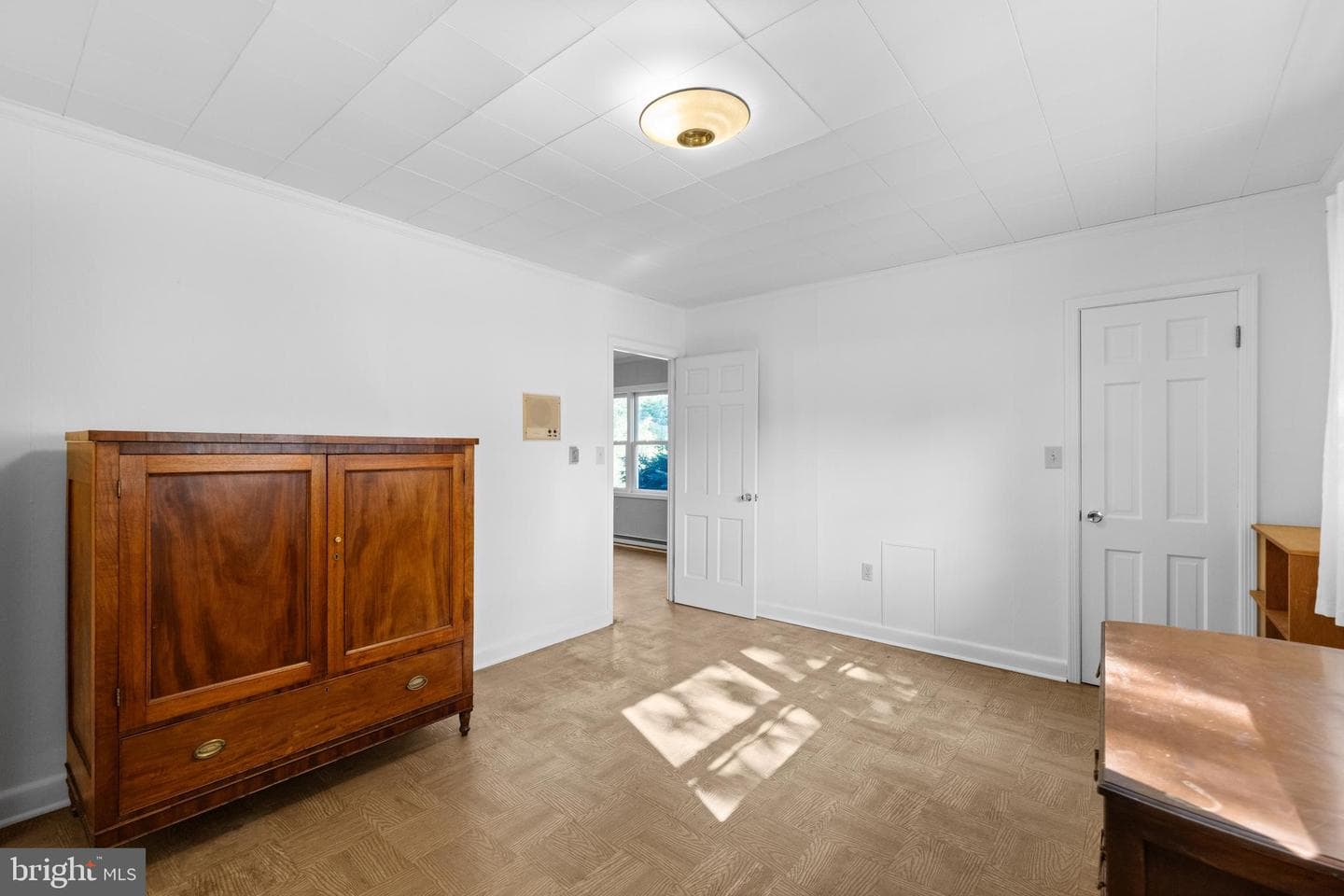 331 Ridge Avenue photo 25