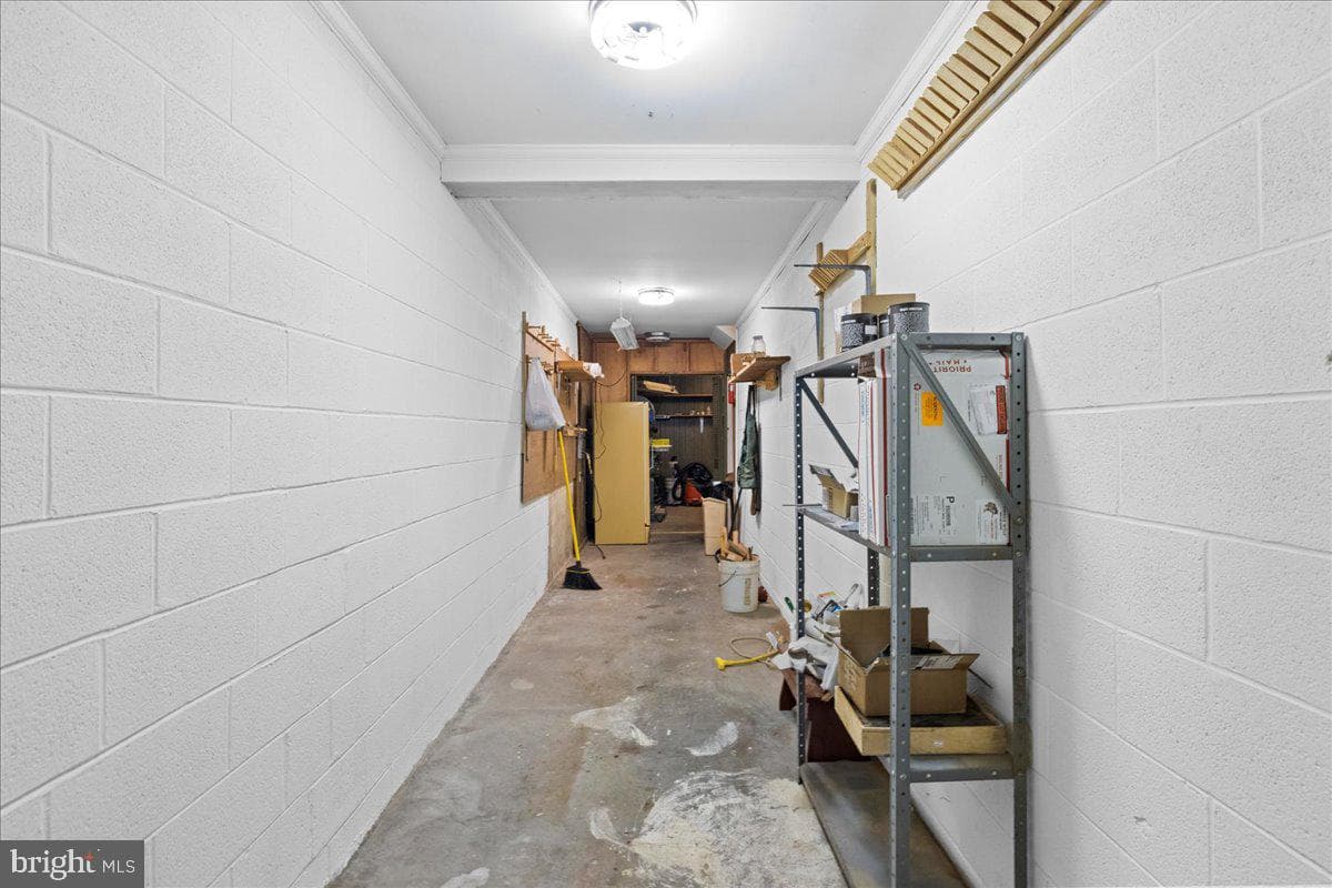 331 Ridge Avenue photo 33