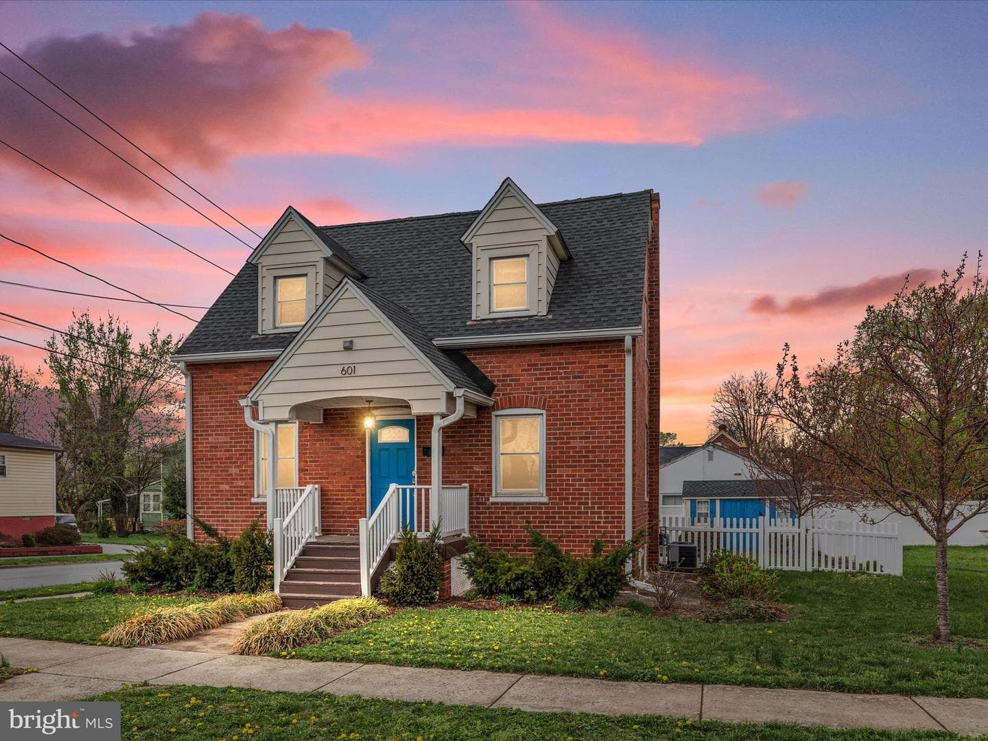 601 Gray Avenue photo 1