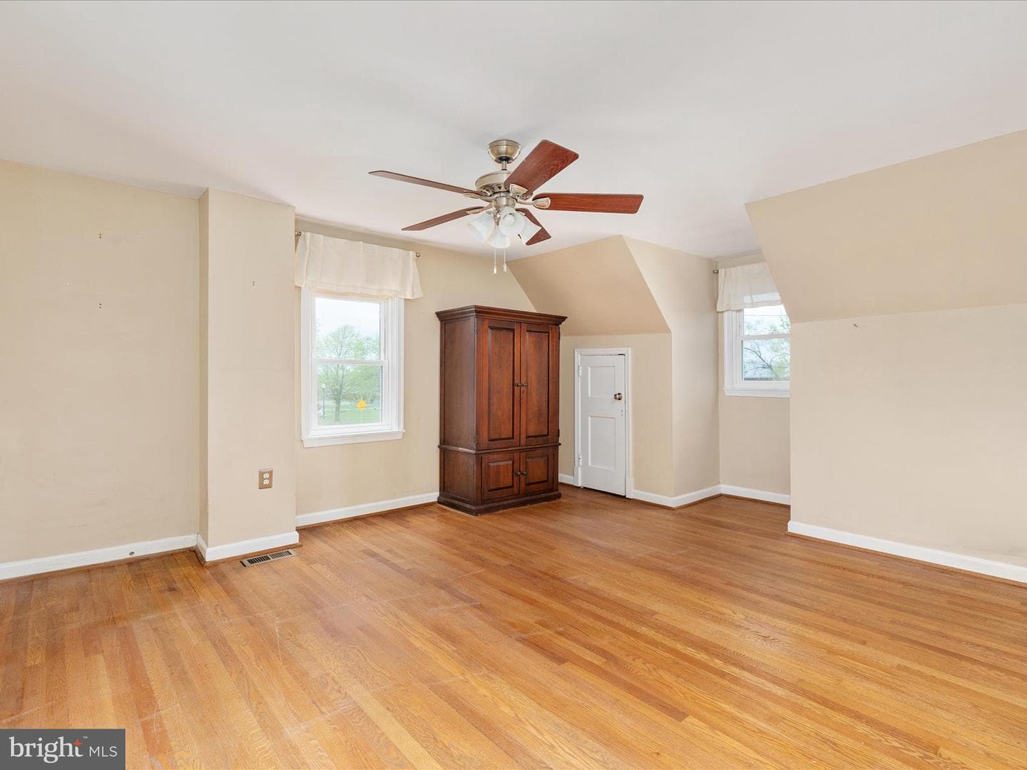 601 Gray Avenue photo 11