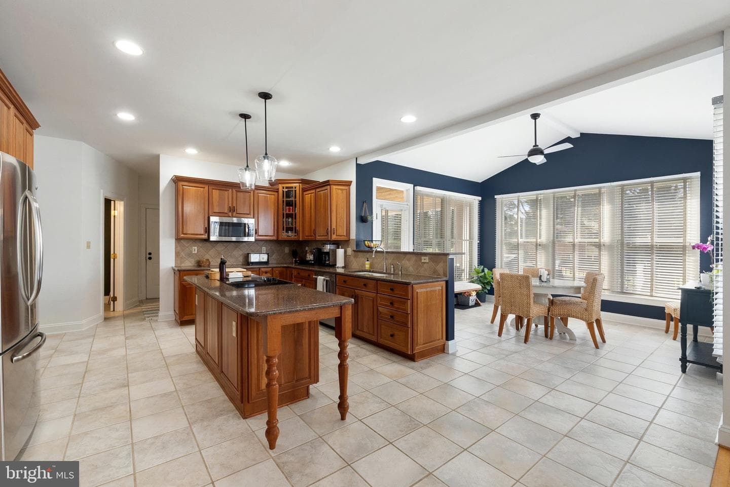 765 Seldon Drive photo 20