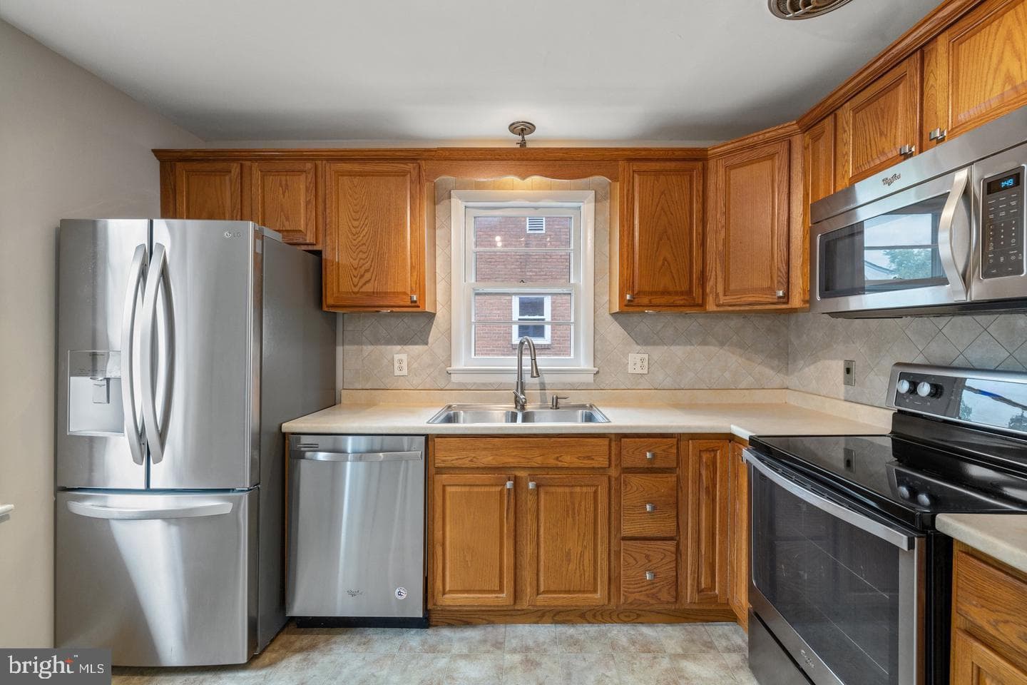 1412 S Loudoun Street photo 7