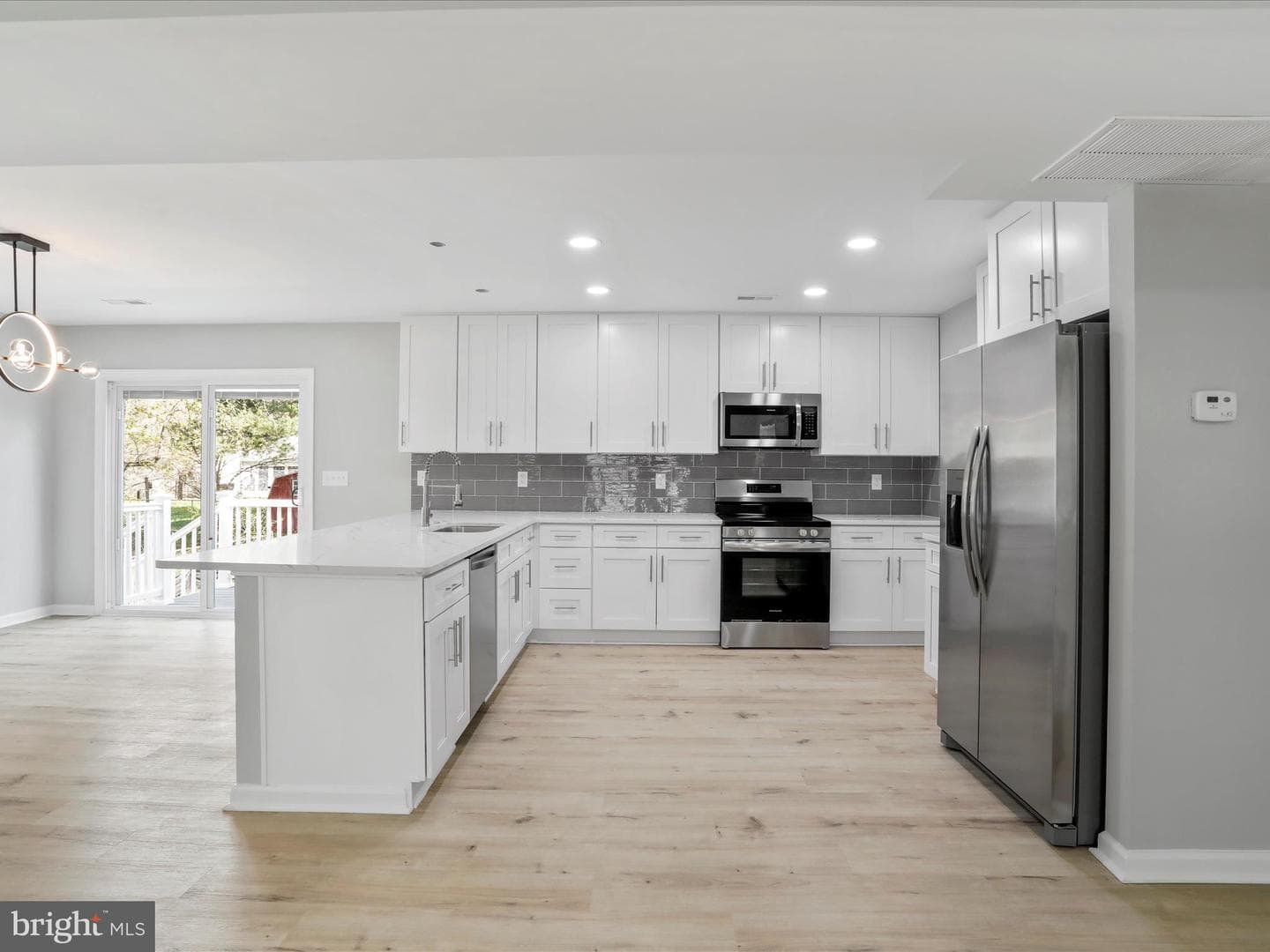 212 Allison Avenue photo 10
