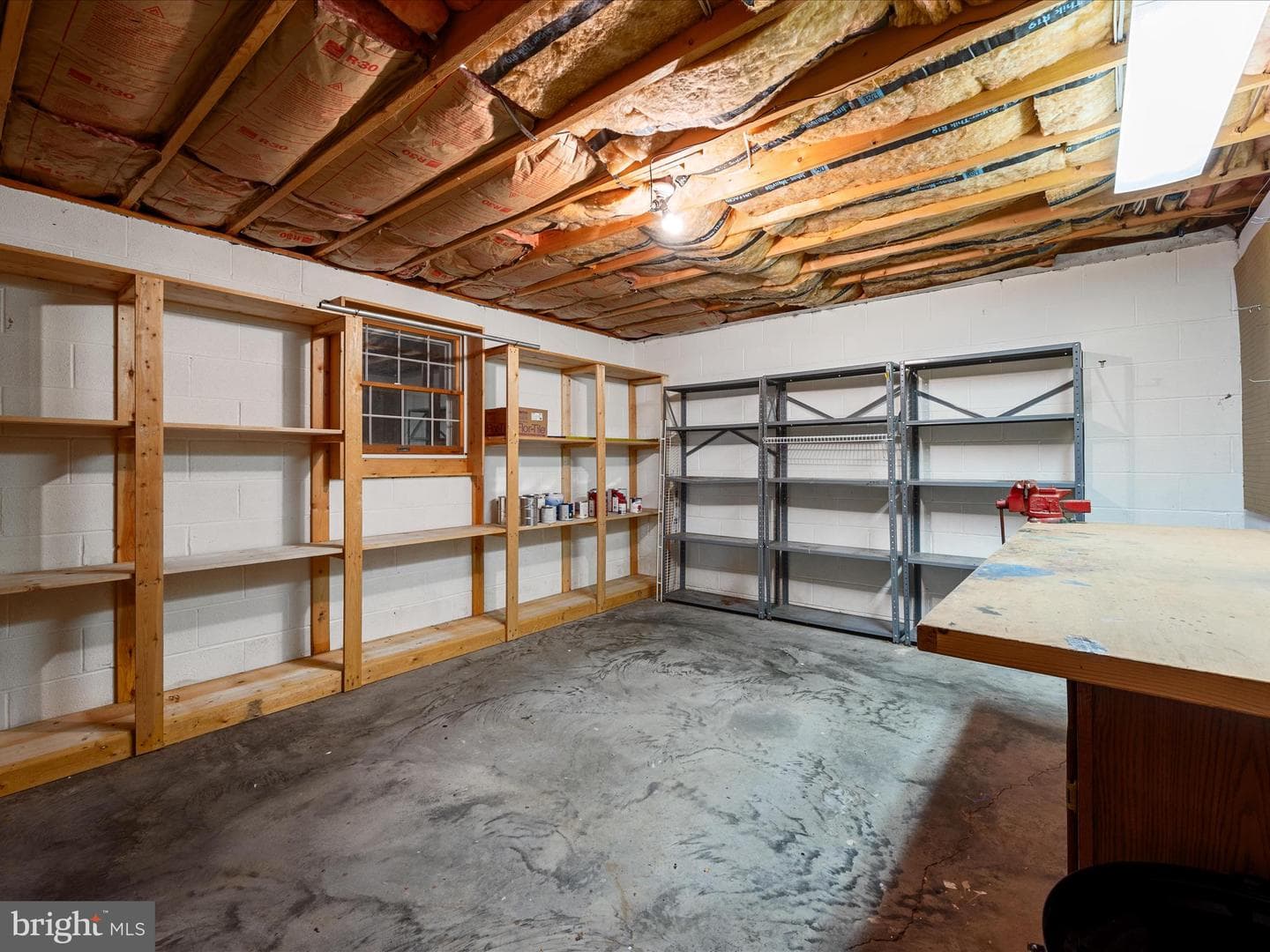 303 Walker Street photo 31