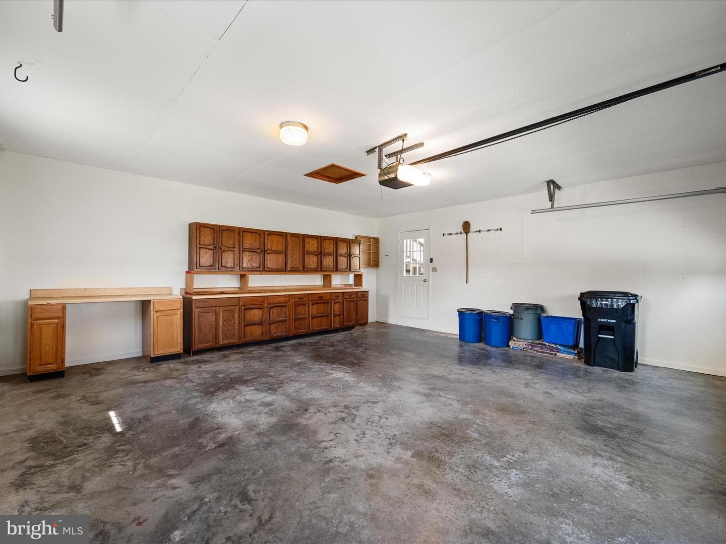 303 Walker Street photo 45