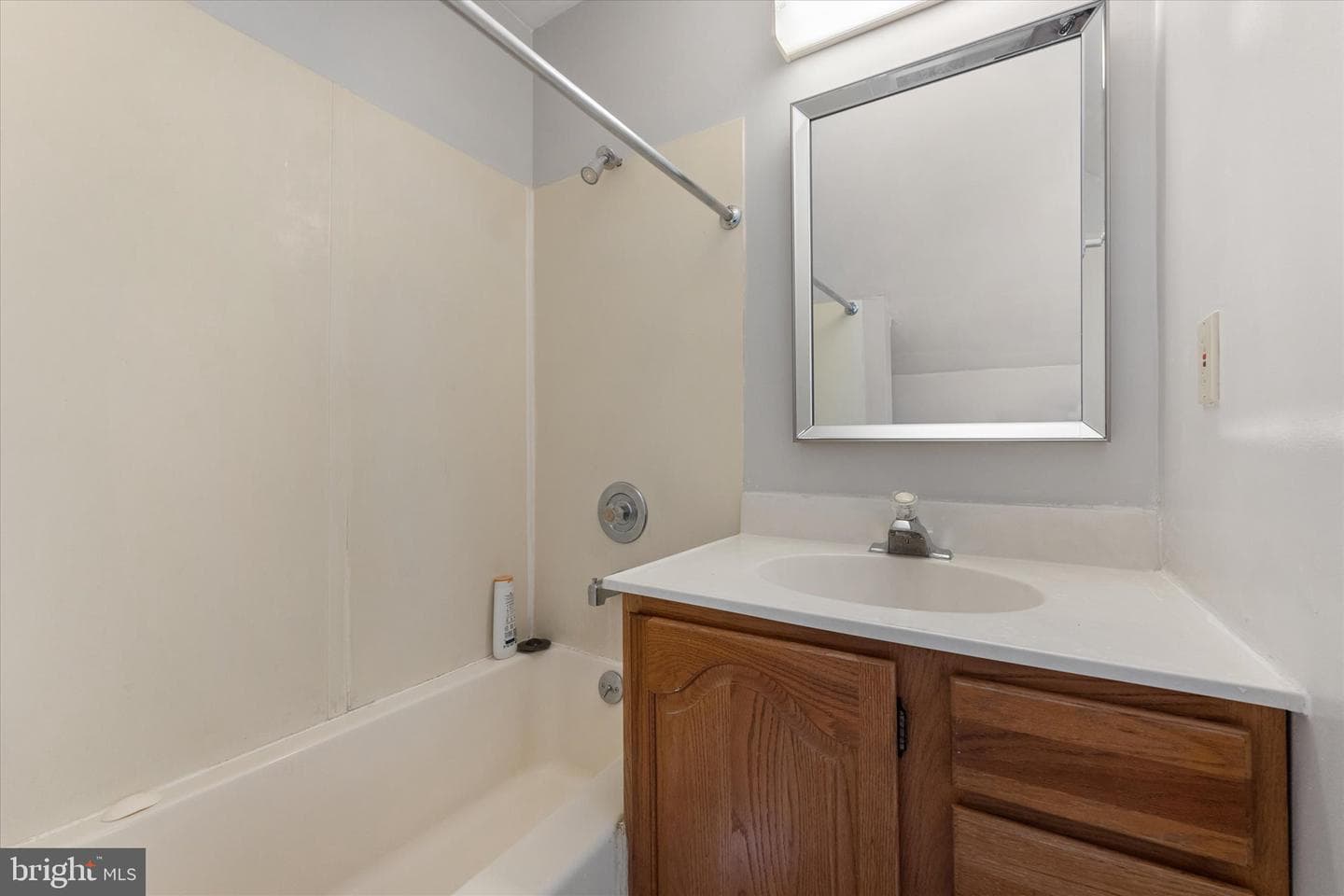 220 Wolfe Street photo 29