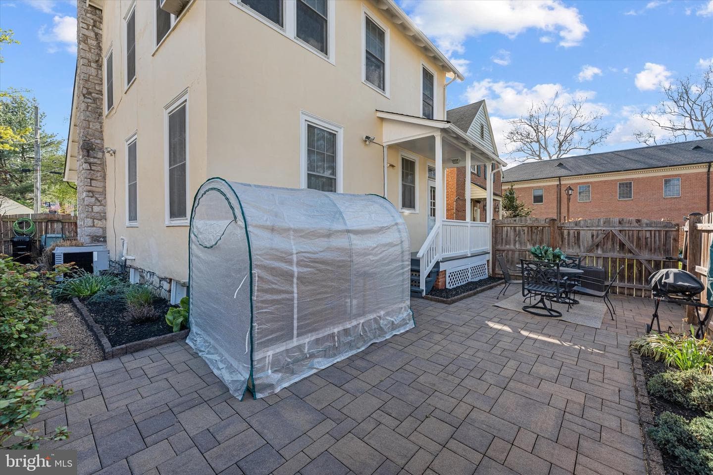 220 Wolfe Street photo 36