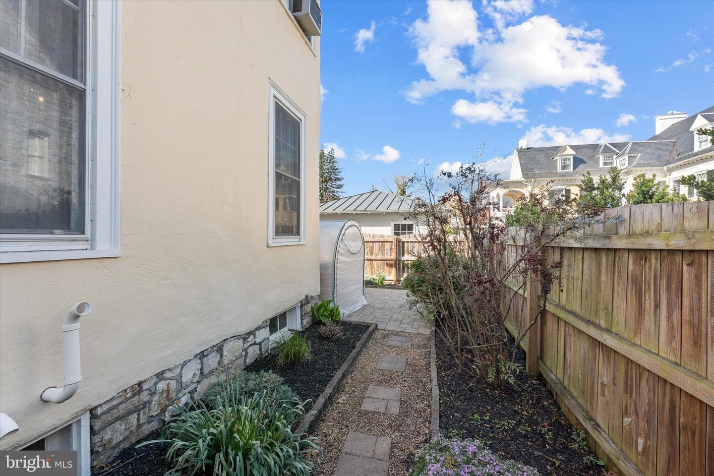 220 Wolfe Street photo 37
