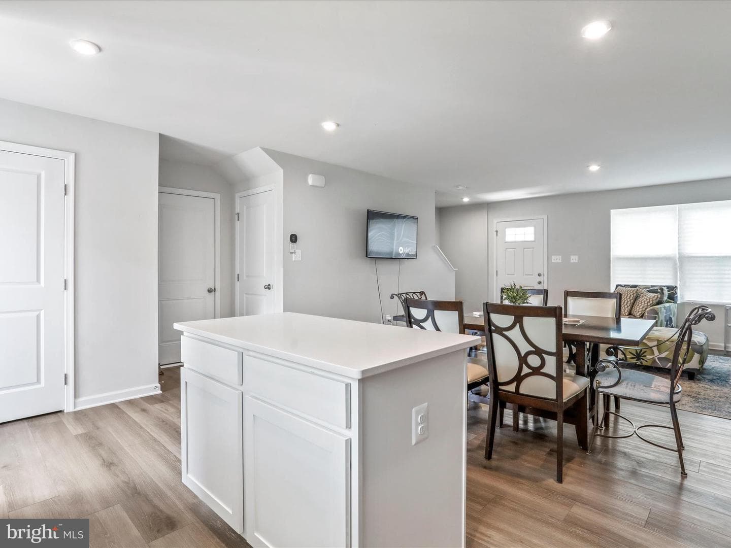 2824 Broadview Street photo 19
