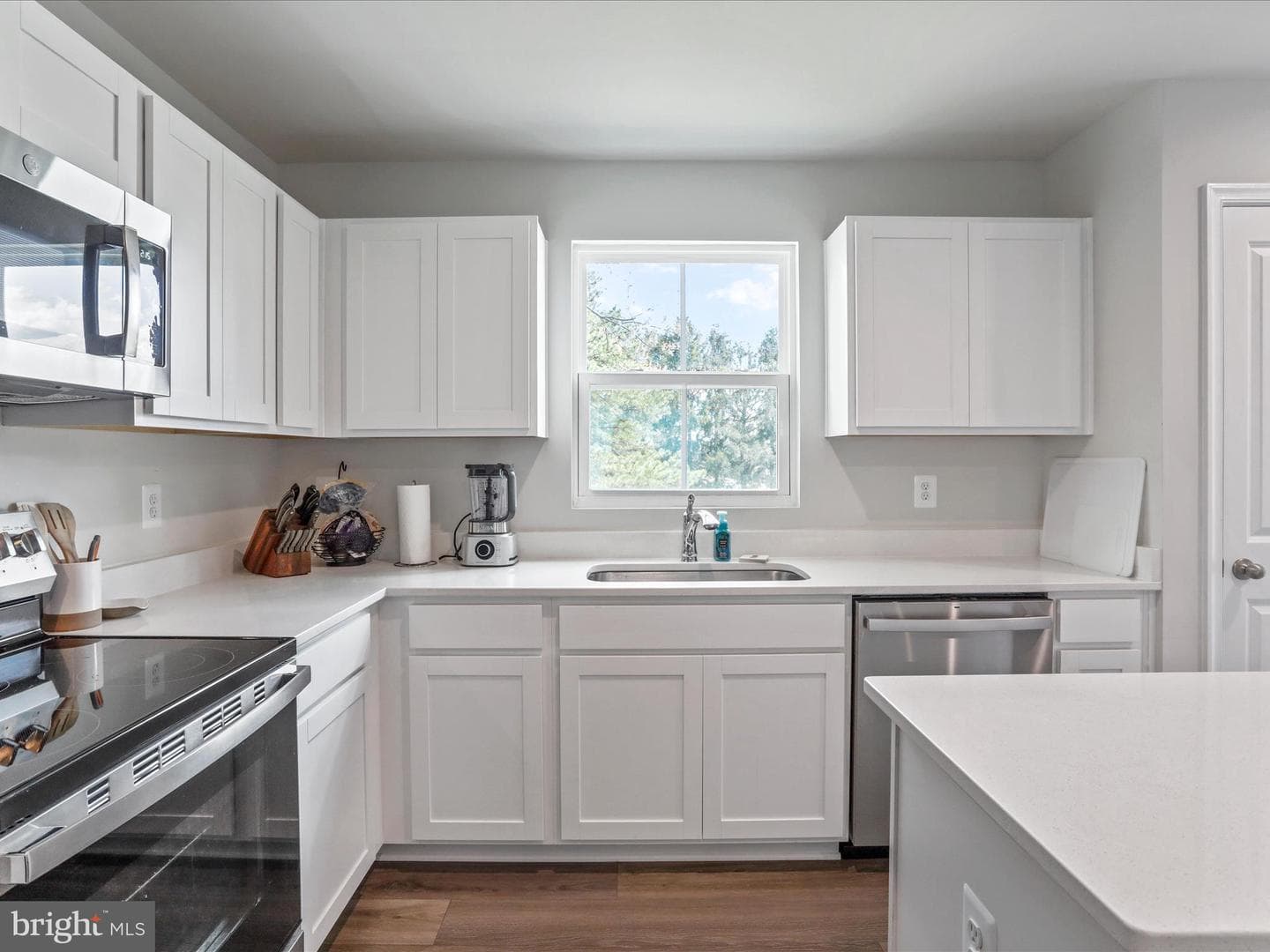 2824 Broadview Street photo 21