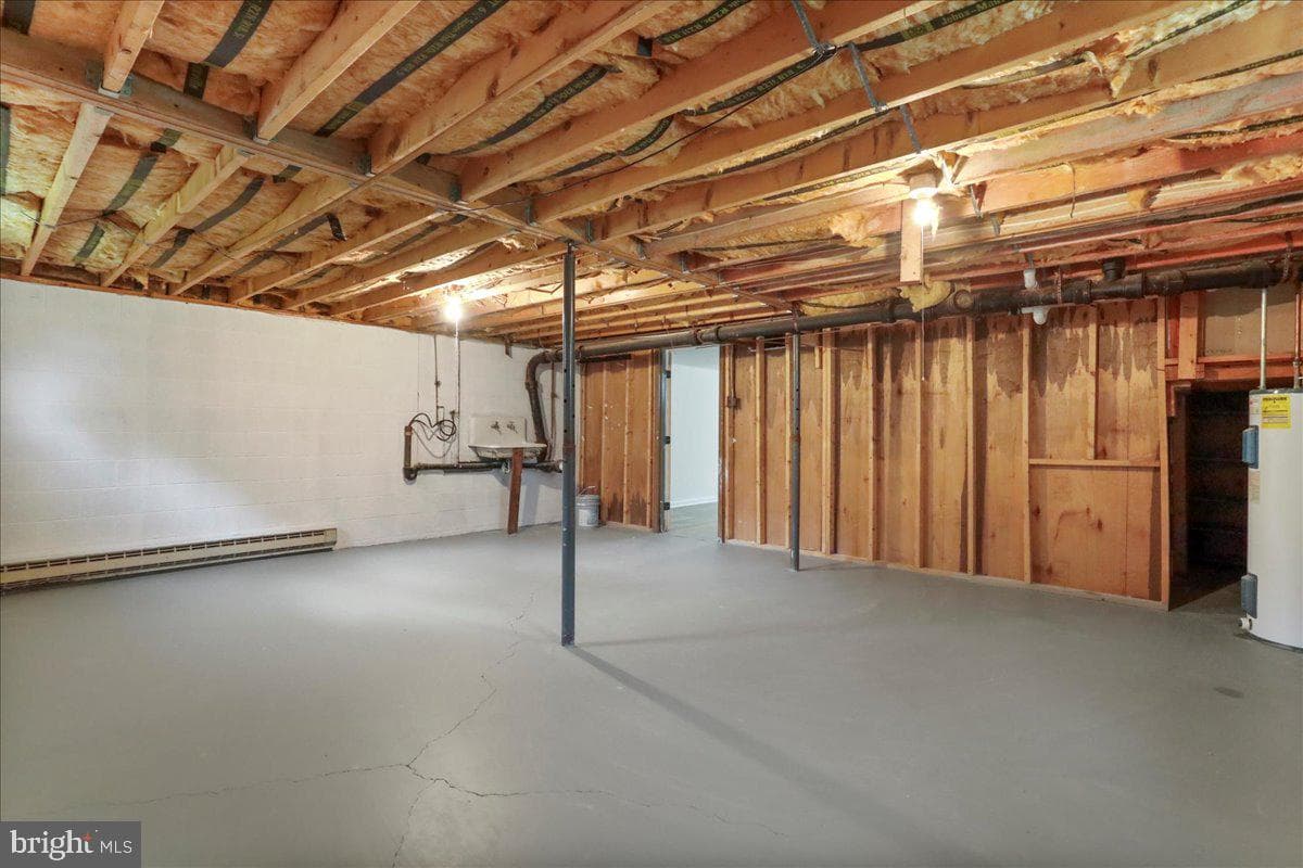 12 Montague Circle photo 29
